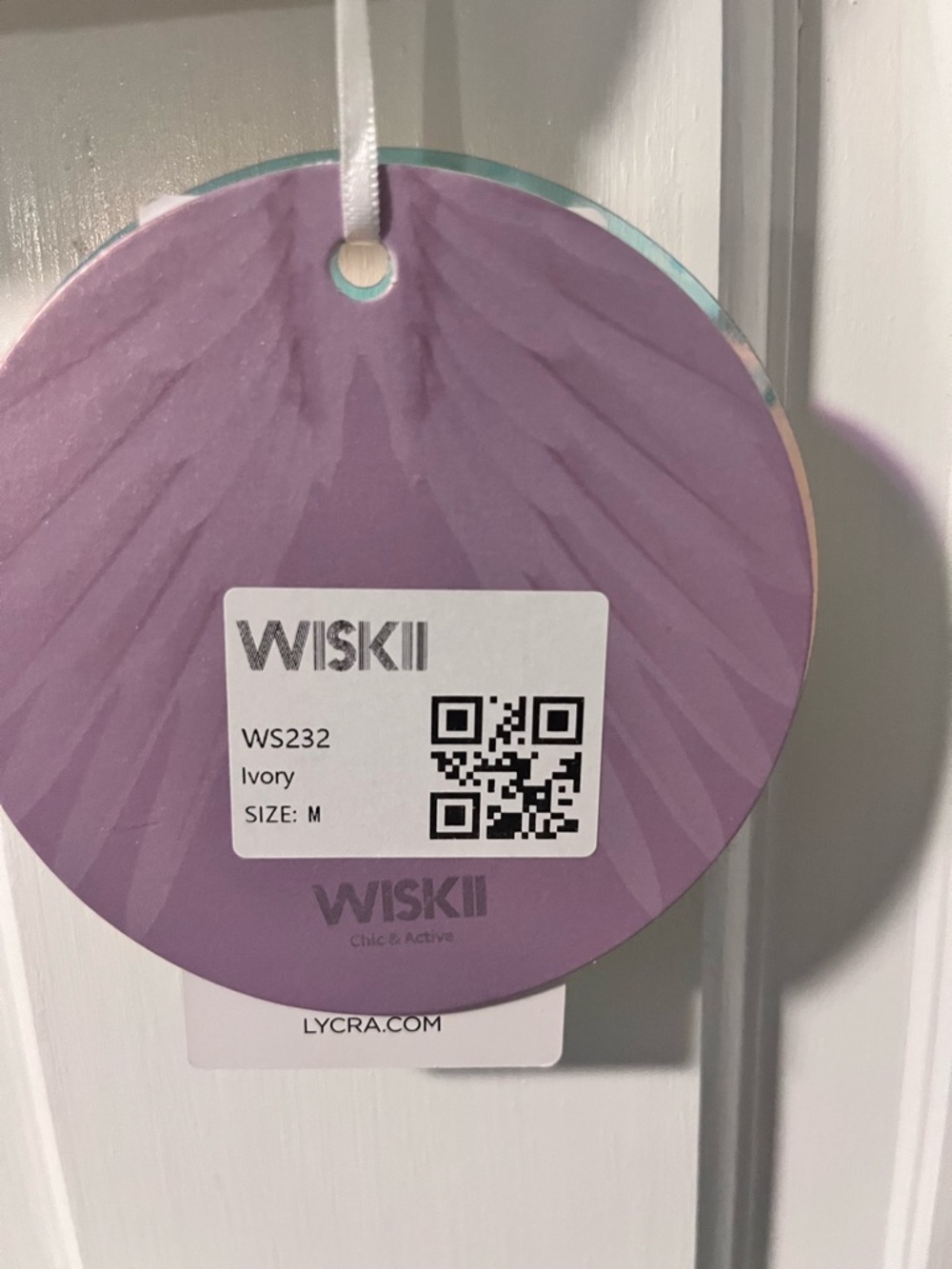 WISKII OPEN BACK LONG SLEEVE CROP TOP  SIZE Medium - Picture 6 of 8